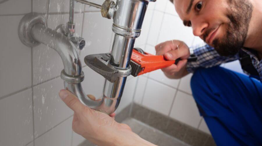 Expert burst pipe repair services in Batavia, IA